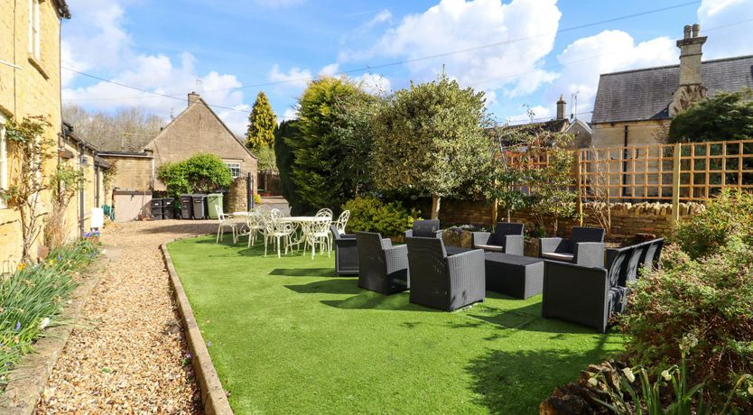 Photo of River Windrush Cottage