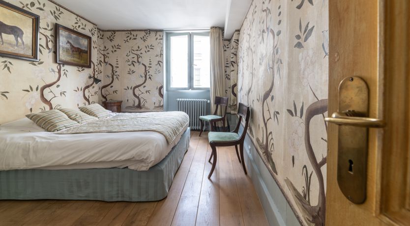 Photo of The Chevalier