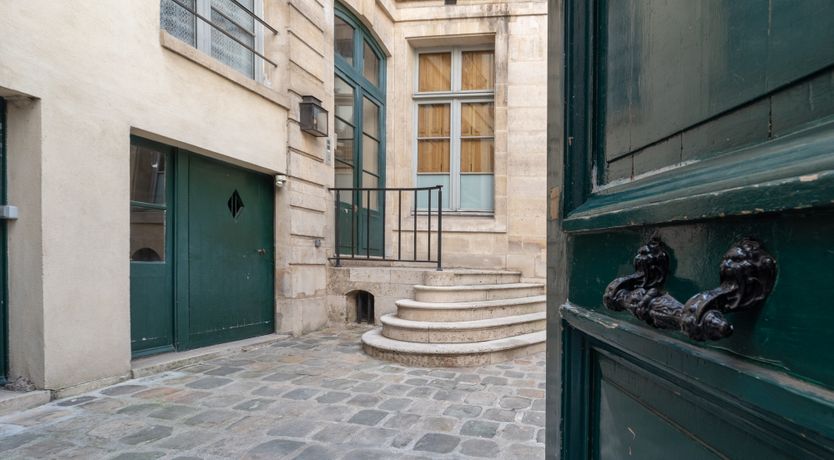 Photo of The Chevalier