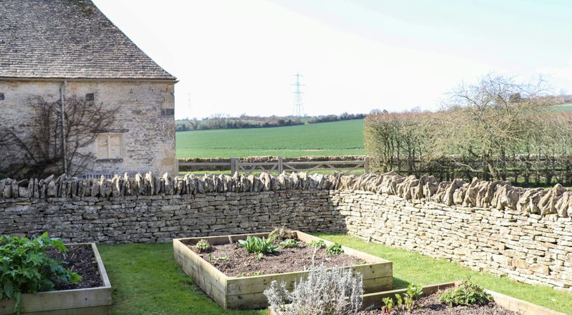 Photo of The Wool Merchant