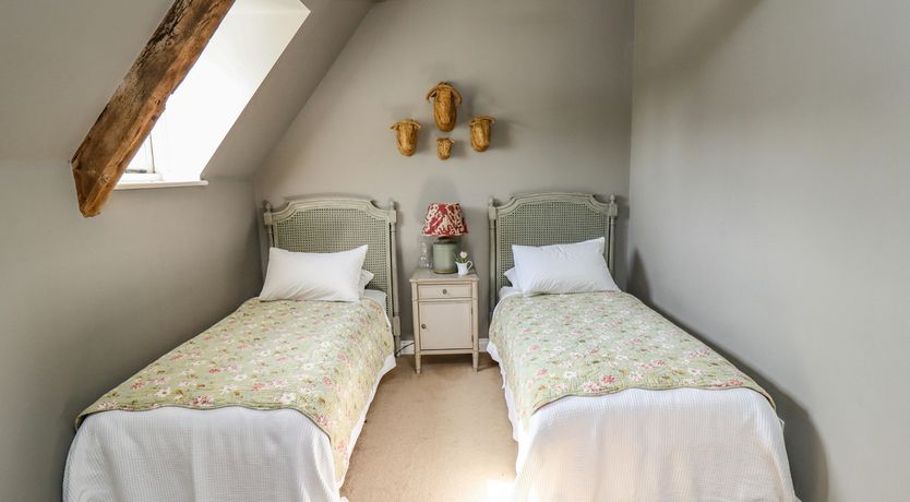 Photo of The Wool Merchant