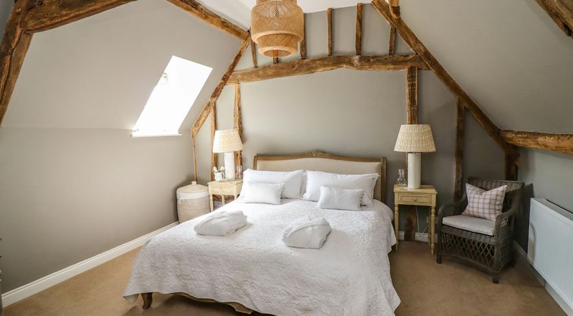 Photo of The Wool Merchant