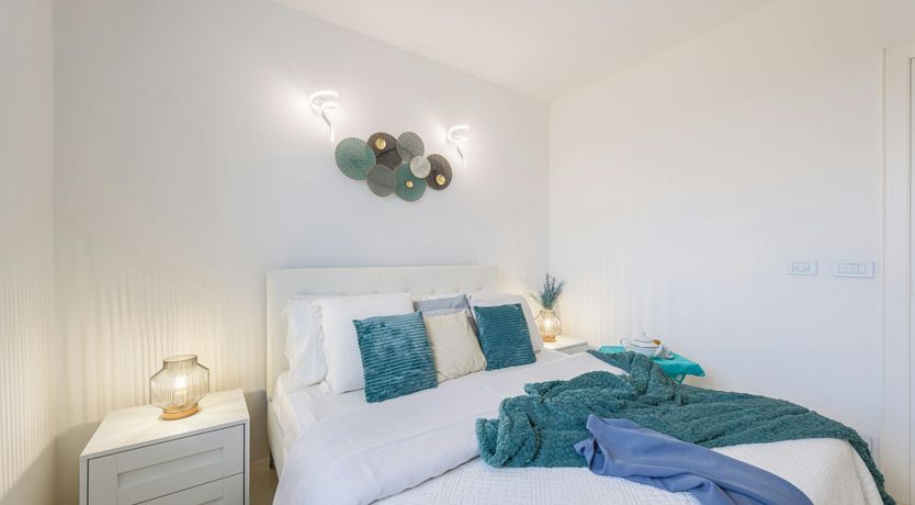 Photo of The Olive Whisper