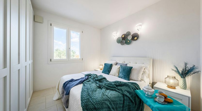 Photo of The Olive Whisper