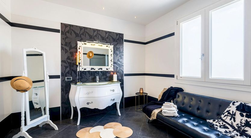 Photo of The Olive Whisper