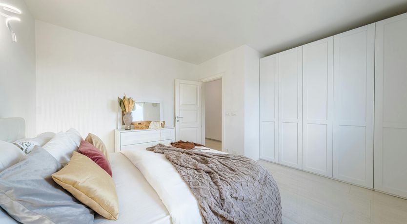 Photo of The Olive Whisper