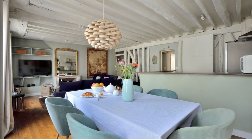 Photo of Romantic Refuge