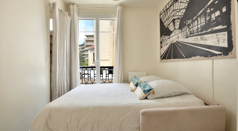 Photo of Romantic Refuge