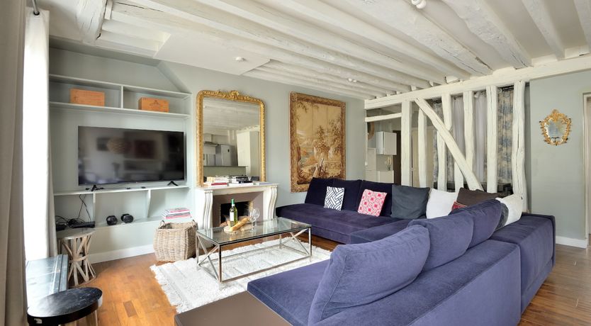 Photo of Romantic Refuge