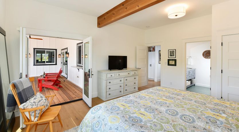 Photo of Vineyards & Verandas