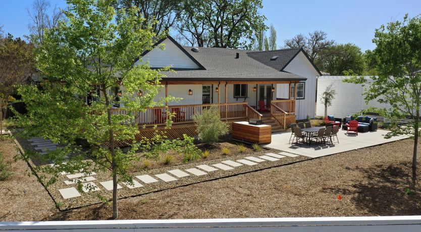 Photo of Vineyards & Verandas
