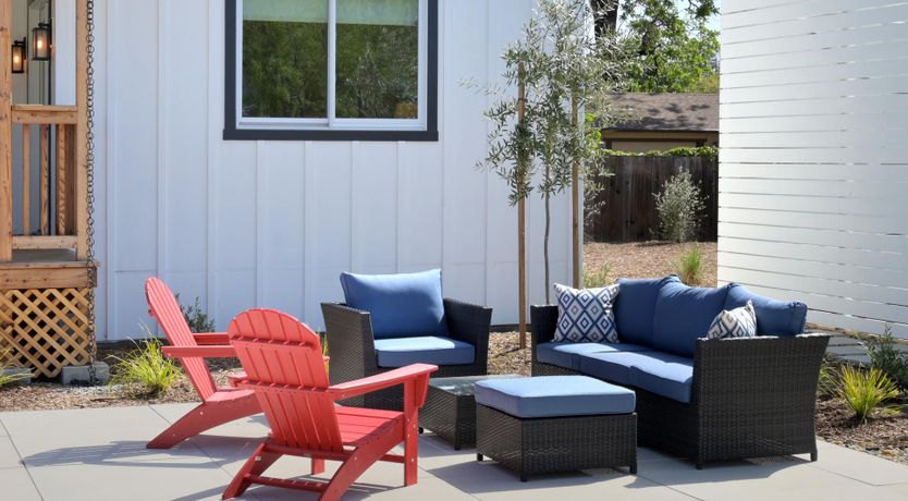 Photo of Vineyards & Verandas