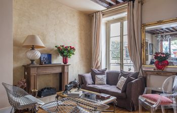 Spring in Saint Germain Holiday Home