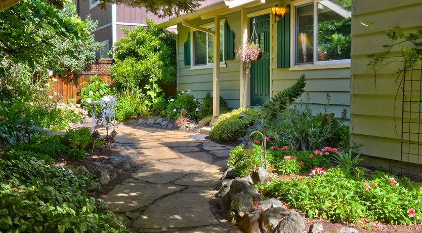 Photo of Redwood Riverside