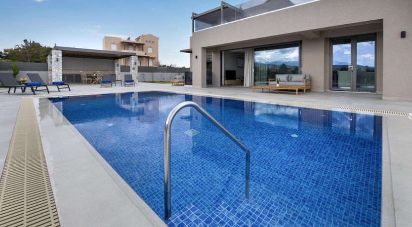 Photo of Britomartis & the King