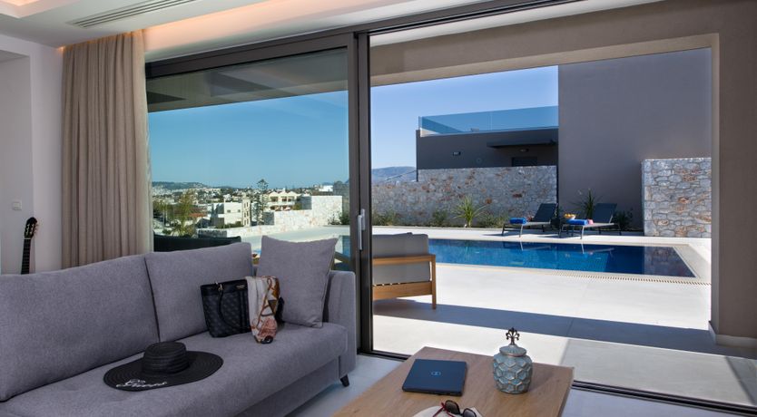 Photo of Britomartis & the King