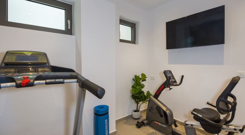 Photo of Britomartis & the King