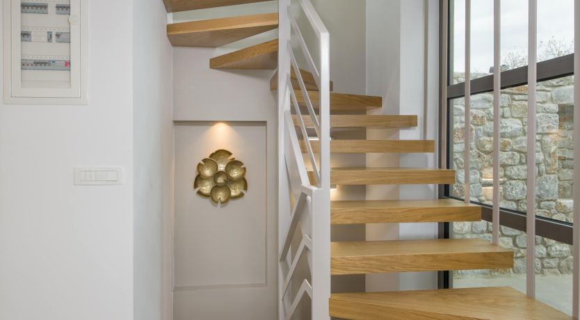 Photo of Britomartis & the King