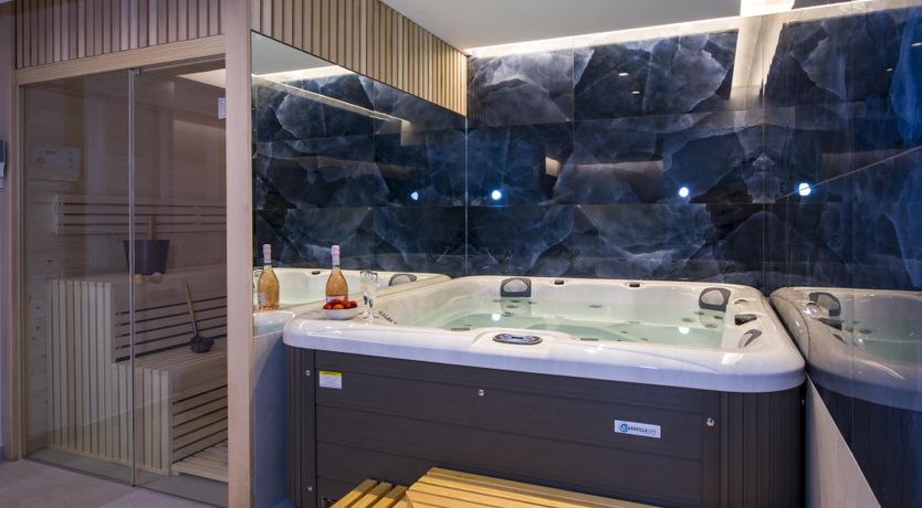 Photo of Britomartis & the King