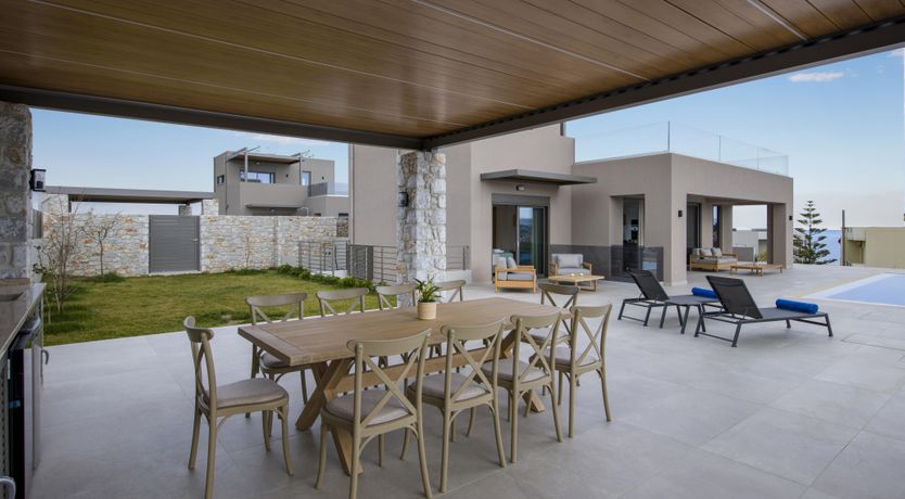 Photo of Britomartis & the King