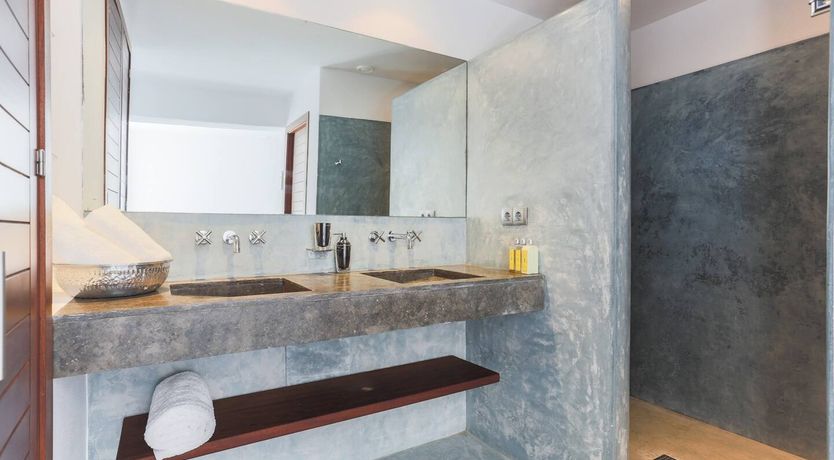 Photo of I Feel Love