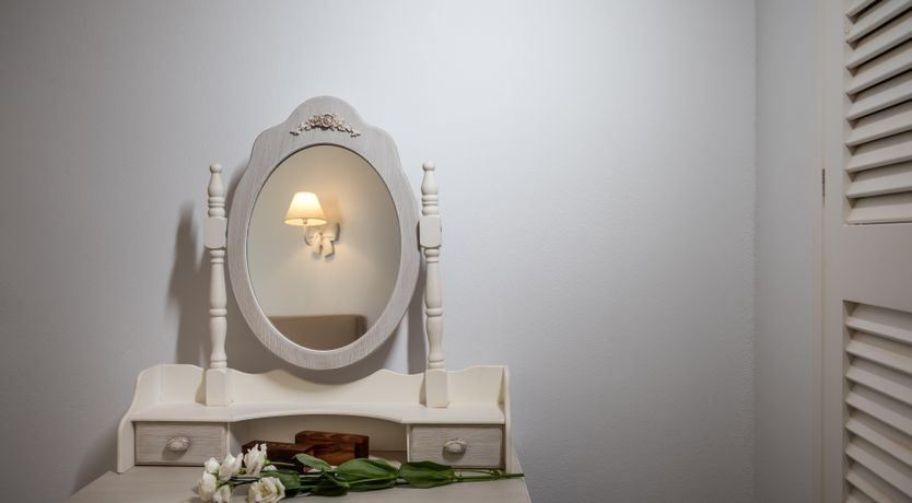 Photo of Monstera Leaf