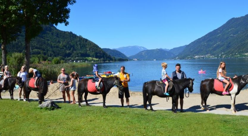 Photo of Enzian Waterfront 4 Holiday Home 8