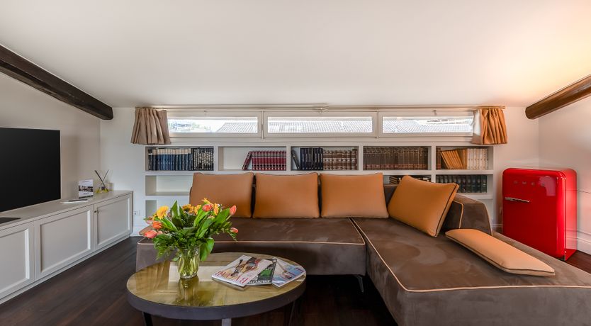 Photo of The Italian Style