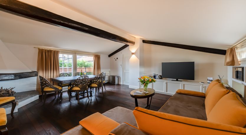 Photo of The Italian Style