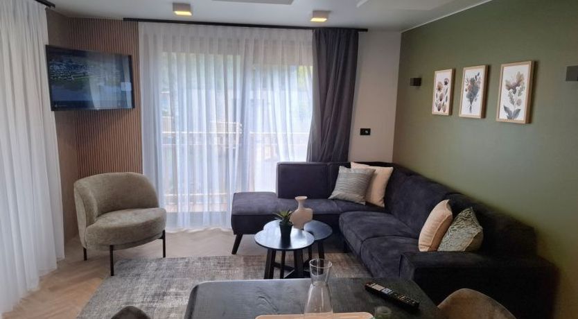 Photo of Wulfenia Waterfront 6 Holiday Home 4