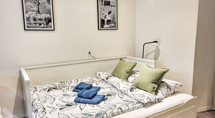 Photo of White Locarno Apt.1