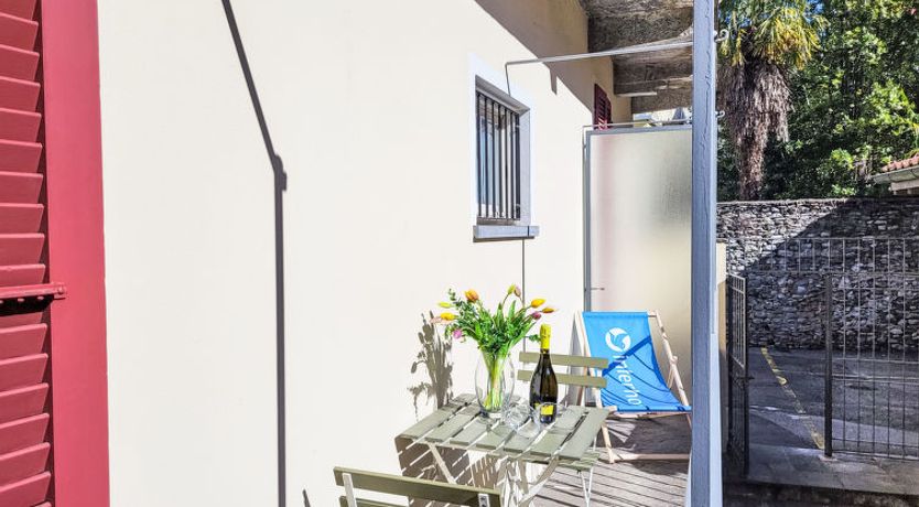 Photo of White Locarno Apt.1