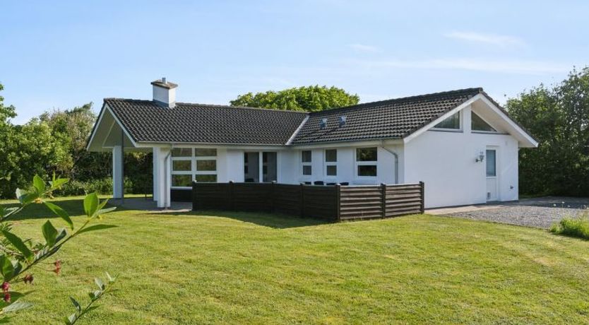 Photo of "Ljuba" - 1.3km from the sea