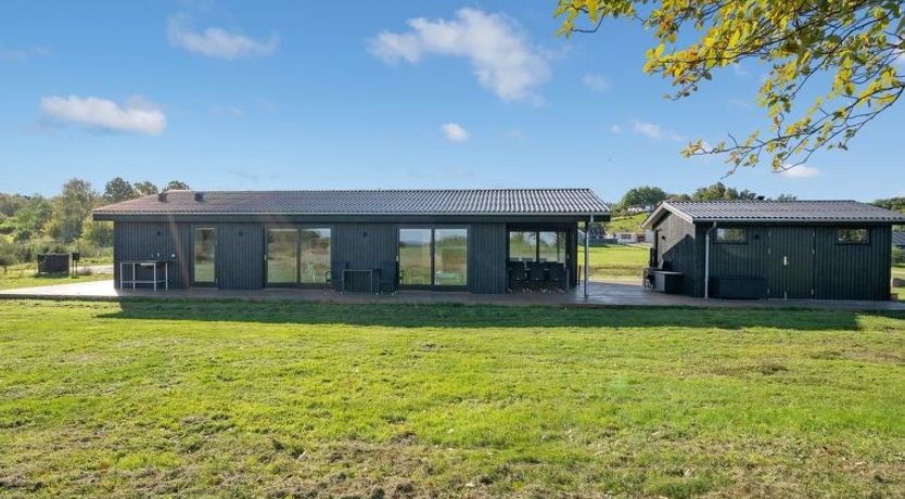 Photo of "Sighref" - 300m from the sea