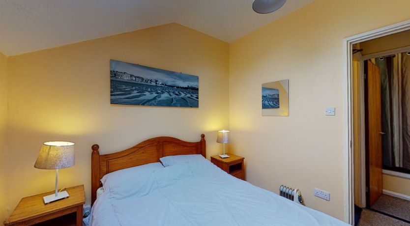 Photo of 11 Strawberry Hill, Tolroy Manor