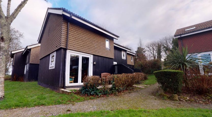 Photo of 11 Strawberry Hill, Tolroy Manor