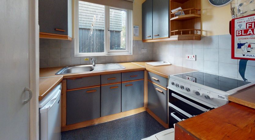 Photo of 11 Strawberry Hill, Tolroy Manor