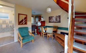 Photo of 11 Strawberry Hill, Tolroy Manor