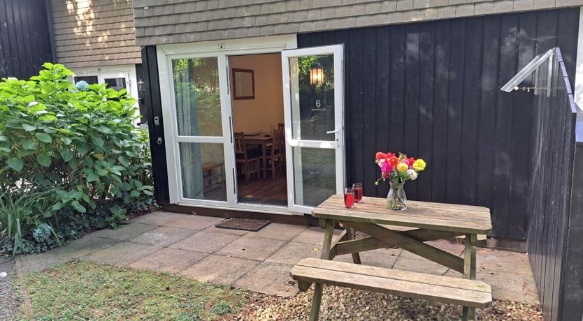 Photo of 06 Strawberry Hill, Tolroy Manor