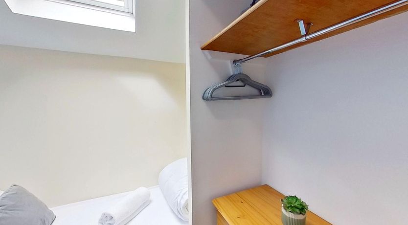 Photo of 06 Strawberry Hill, Tolroy Manor