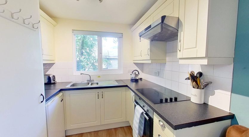 Photo of 06 Strawberry Hill, Tolroy Manor