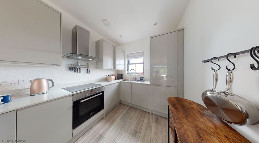 Photo of 05 Queensway Gardens, Hayle