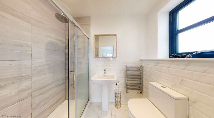 Photo of 05 Queensway Gardens, Hayle