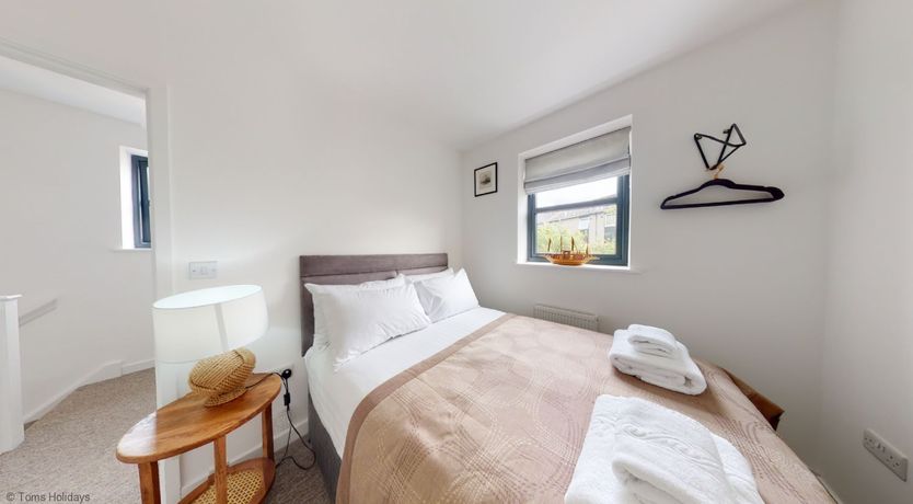 Photo of 05 Queensway Gardens, Hayle