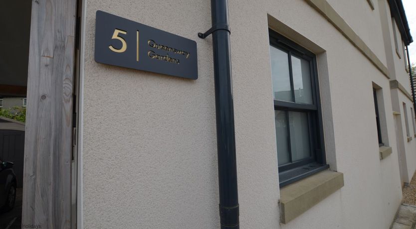 Photo of 05 Queensway Gardens, Hayle