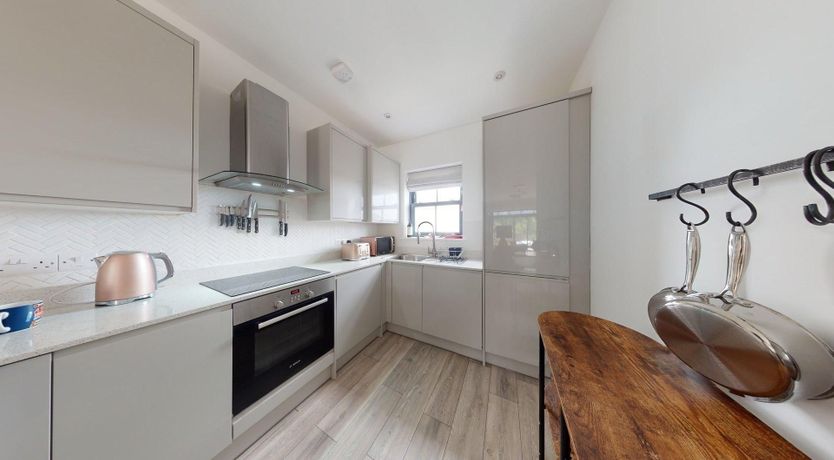 Photo of 05 Queensway Gardens, Hayle