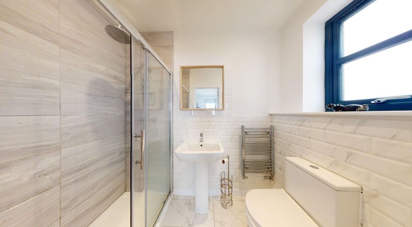 Photo of 05 Queensway Gardens, Hayle