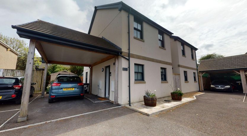 Photo of 05 Queensway Gardens, Hayle