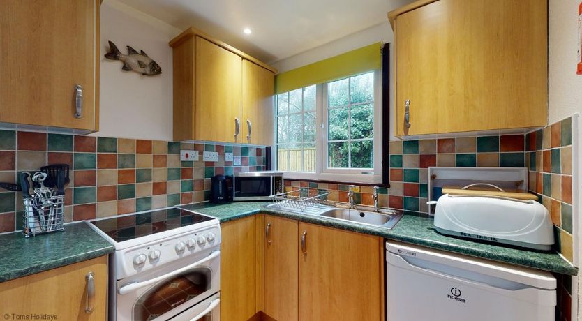 Photo of 01 Tudor Court, Tolroy Manor