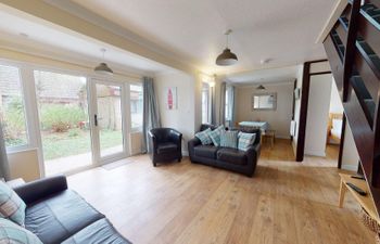 09 Trevithick Court, Tolroy Manor Holiday Home